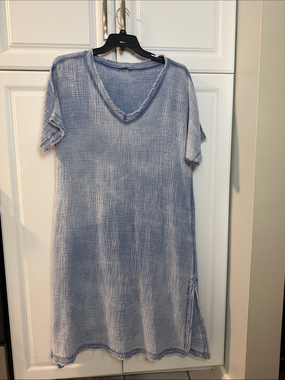 Relaxed Light Blue Gauze V-Neck Midi Dress